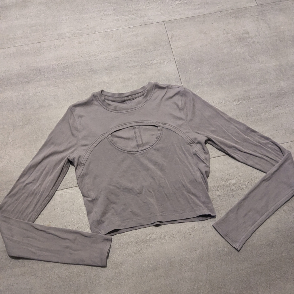 Lululemon crop top